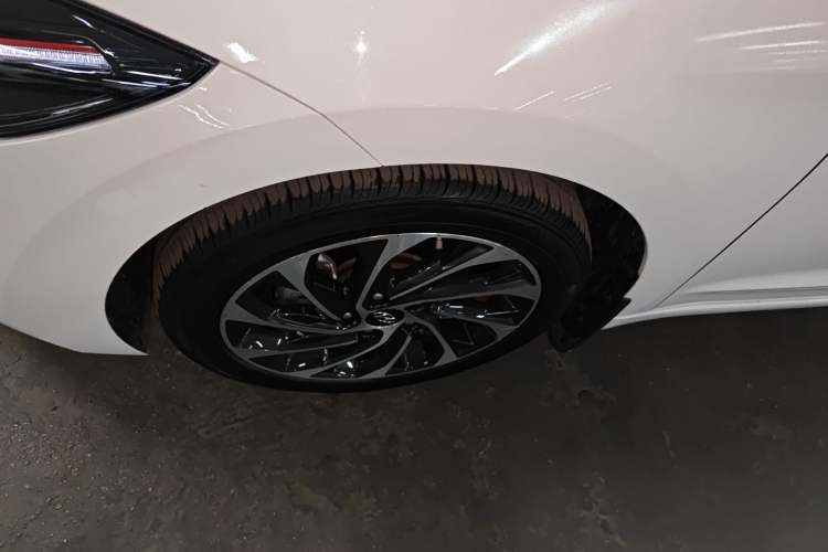 Used Hyundai Elantra (6th Generation / Lingdong) 2020 1.4T Dual-Clutch Xuan Dong · Dynamic Version Left Front Wheel Hub
