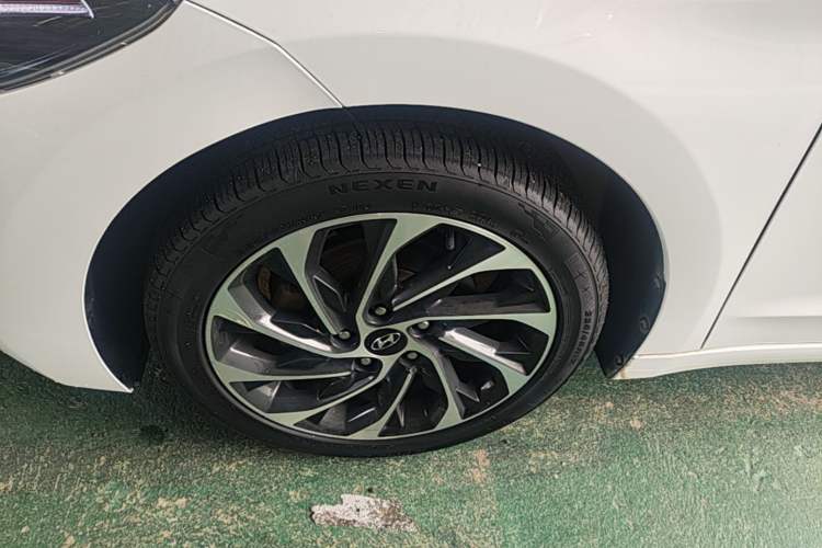 Used Hyundai Elantra (6th Generation / Lingdong) 2020 1.5L CVT Smart & Stylish – Elite Version Left Front Wheel Hub