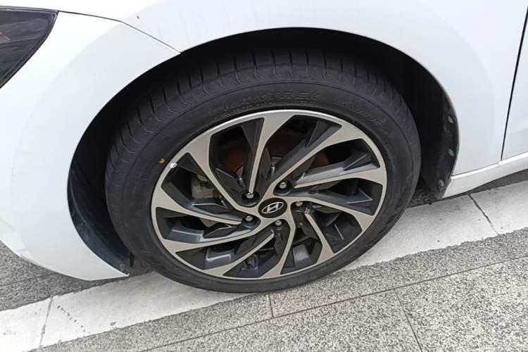 Used Hyundai Elantra (6th Generation / Lingdong) 2020 1.5L CVT Smart & Stylish – Elite Version Left Front Wheel Hub