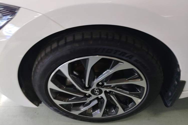 Used Hyundai Elantra (6th Generation / Lingdong) 2020 1.5L CVT Smart & Stylish – Elite Version Left Front Wheel Hub