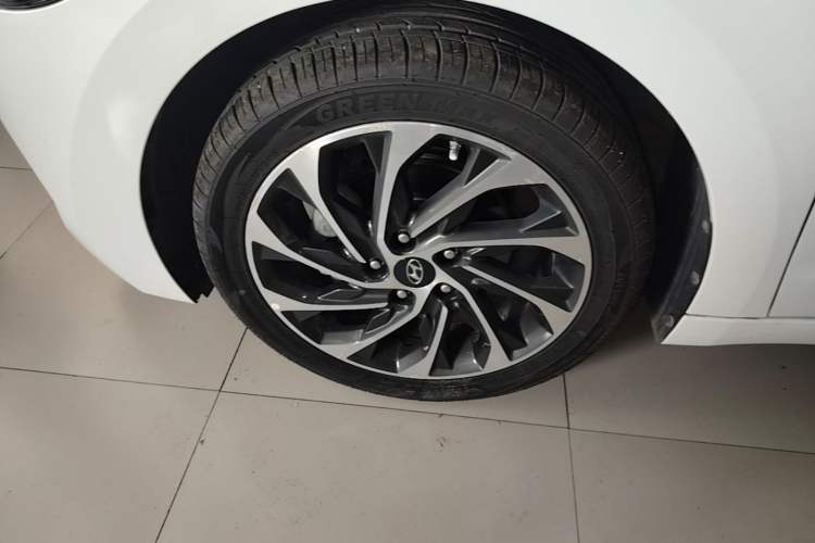 Used Hyundai Elantra (6th Generation / Lingdong) 2020 1.4T Dual-Clutch Xuan Dong · Dynamic Version Left Front Wheel Hub