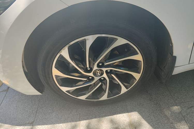 Used Hyundai Elantra (6th Generation / Lingdong) 2020 1.5L CVT Smart & Stylish – Elite Version Left Front Wheel Hub