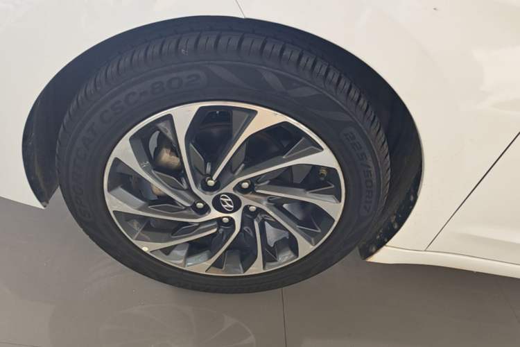 Used Hyundai Elantra (6th Generation / Lingdong) 2020 1.4T Dual-Clutch Xuan Dong · Dynamic Version Left Front Wheel Hub