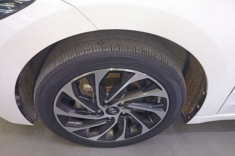Used Hyundai Elantra (6th Generation / Lingdong) 2020 1.4T Dual-Clutch Xuan Dong · Dynamic Version Left Front Wheel Hub