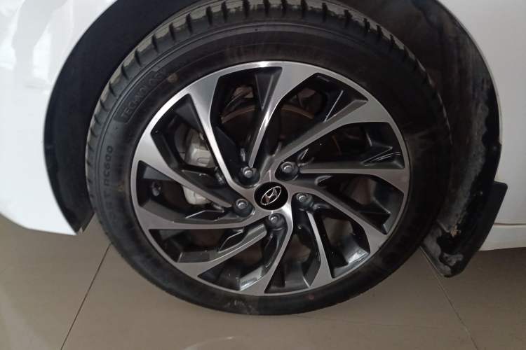 Used Hyundai Elantra (6th Generation / Lingdong) 2020 1.5L CVT Smart & Stylish – Elite Version Left Front Wheel Hub