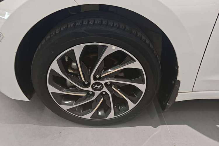 Used Hyundai Elantra (6th Generation / Lingdong) 2020 1.4T Dual-Clutch Xuan Dong · Dynamic Version Left Front Wheel Hub