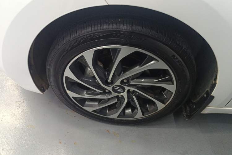 Used Hyundai Elantra (6th Generation / Lingdong) 2020 1.5L CVT Smart & Stylish – Elite Version Left Front Wheel Hub