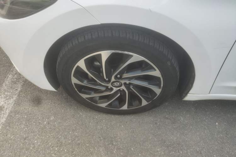 Used Hyundai Elantra (6th Generation / Lingdong) 2020 1.5L CVT Smart & Stylish – Elite Version Left Front Wheel Hub