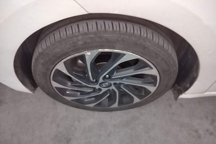 Used Hyundai Elantra (6th Generation / Lingdong) 2020 1.5L CVT Smart & Stylish – Elite Version Left Front Wheel Hub