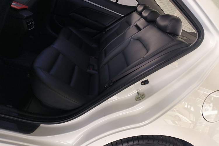 Used Hyundai Elantra (6th Generation / Lingdong) 2020 1.5L CVT Smart & Stylish – Elite Version Left Rear Seat