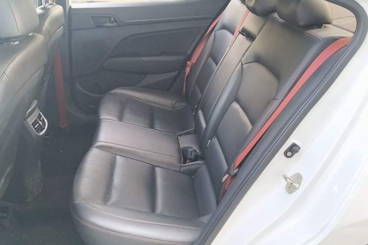 Used Hyundai Elantra (6th Generation / Lingdong) 2020 1.4T Dual-Clutch Xuan Dong · Dynamic Version Left Rear Seat