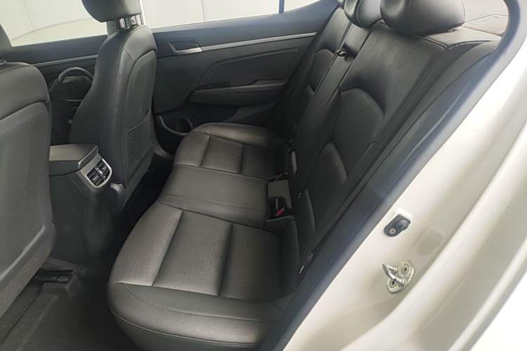 Used Hyundai Elantra (6th Generation / Lingdong) 2020 1.5L CVT Smart & Stylish – Elite Version Left Rear Seat