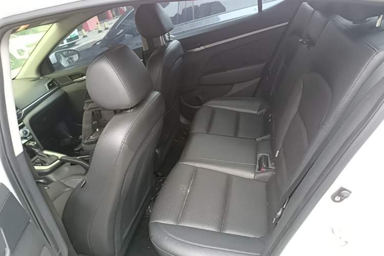 Used Hyundai Elantra (6th Generation / Lingdong) 2020 1.5L CVT Smart & Stylish – Elite Version Left Rear Seat