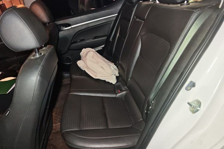 Used Hyundai Elantra (6th Generation / Lingdong) 2020 1.5L CVT Smart & Stylish – Elite Version Left Rear Seat