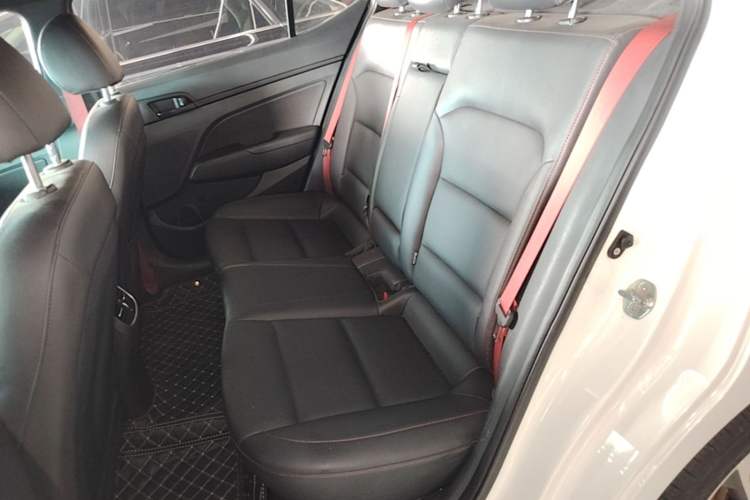 Used Hyundai Elantra (6th Generation / Lingdong) 2020 1.4T Dual-Clutch Xuan Dong · Dynamic Version Left Rear Seat