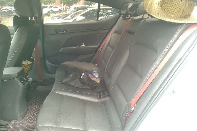 Used Hyundai Elantra (6th Generation / Lingdong) 2020 1.4T Dual-Clutch Xuan Dong · Dynamic Version Left Rear Seat