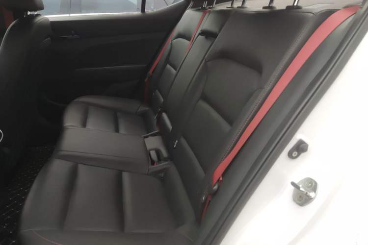 Used Hyundai Elantra (6th Generation / Lingdong) 2020 1.4T Dual-Clutch Xuan Dong · Dynamic Version Left Rear Seat