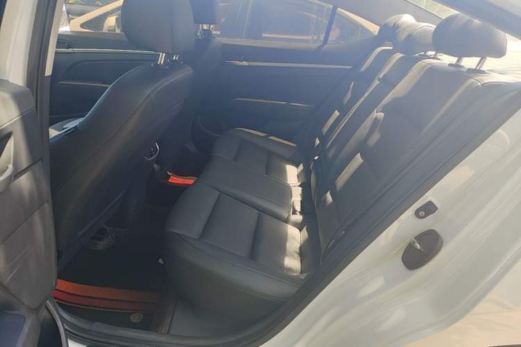 Used Hyundai Elantra (6th Generation / Lingdong) 2020 1.5L CVT Smart & Stylish – Elite Version Left Rear Seat