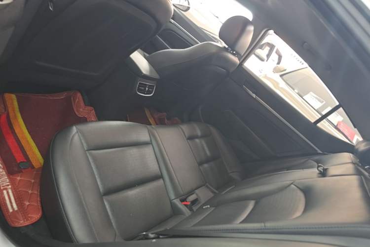 Used Hyundai Elantra (6th Generation / Lingdong) 2020 1.5L CVT Smart & Stylish – Elite Version Left Rear Seat