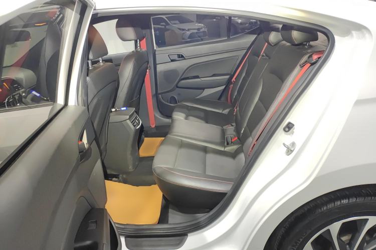 Used Hyundai Elantra (6th Generation / Lingdong) 2020 1.4T Dual-Clutch Xuan Dong · Dynamic Version Left Rear Seat