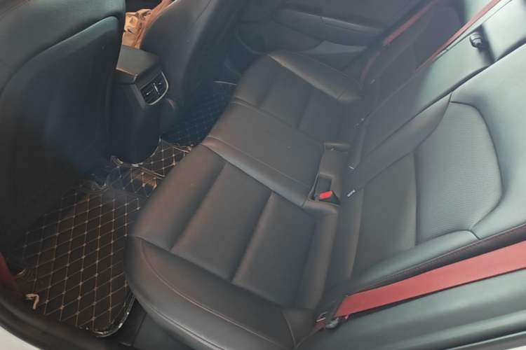 Used Hyundai Elantra (6th Generation / Lingdong) 2020 1.4T Dual-Clutch Xuan Dong · Dynamic Version Left Rear Seat