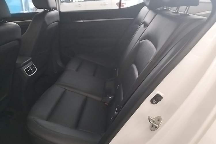 Used Hyundai Elantra (6th Generation / Lingdong) 2020 1.5L CVT Smart & Stylish – Elite Version Left Rear Seat