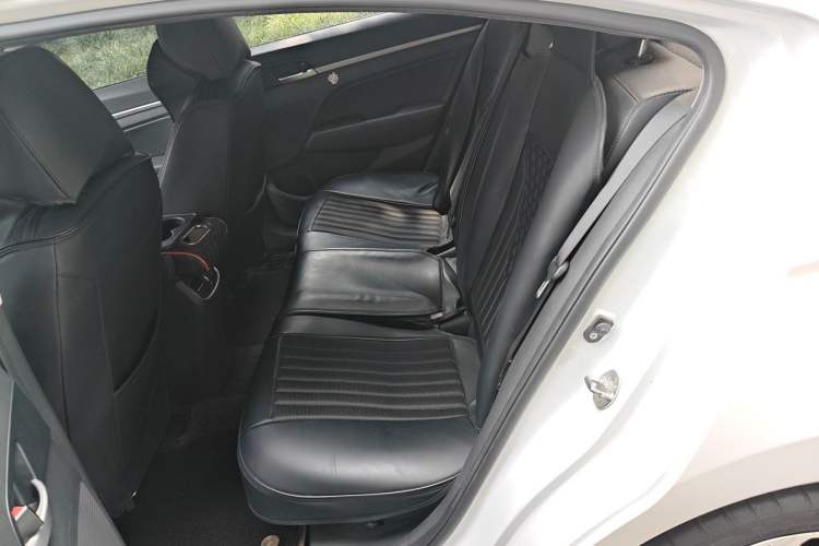Used Hyundai Elantra (6th Generation / Lingdong) 2020 1.5L CVT Smart & Stylish – Elite Version Left Rear Seat