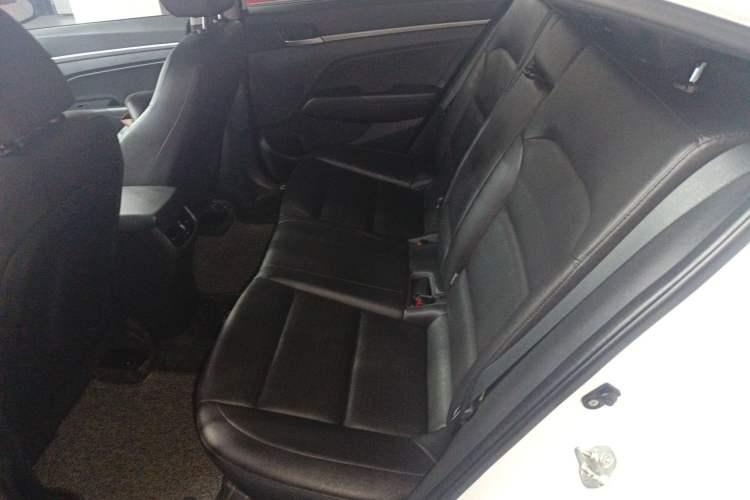 Used Hyundai Elantra (6th Generation / Lingdong) 2020 1.5L CVT Smart & Stylish – Elite Version Left Rear Seat