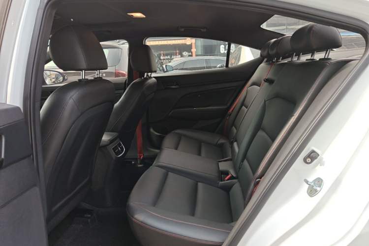 Used Hyundai Elantra (6th Generation / Lingdong) 2020 1.4T Dual-Clutch Xuan Dong · Dynamic Version Left Rear Seat