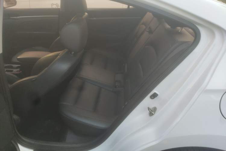 Used Hyundai Elantra (6th Generation / Lingdong) 2020 1.5L CVT Smart & Stylish – Elite Version Left Rear Seat