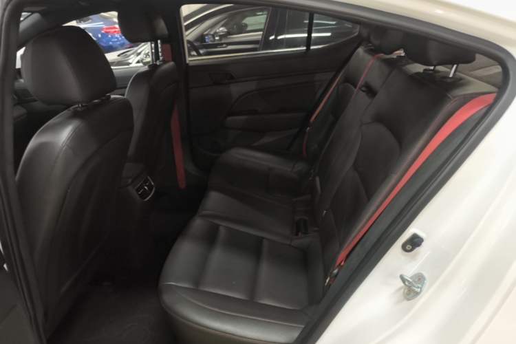 Used Hyundai Elantra (6th Generation / Lingdong) 2020 1.4T Dual-Clutch Xuan Dong · Dynamic Version Left Rear Seat