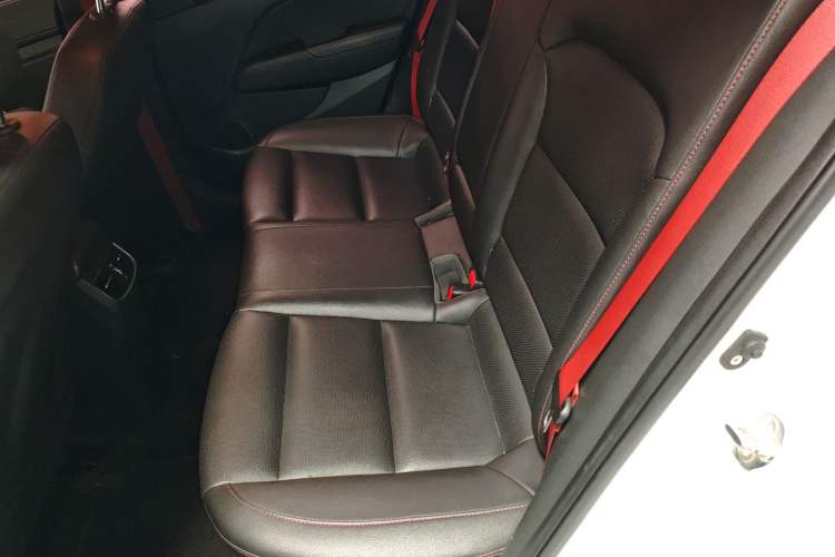 Used Hyundai Elantra (6th Generation / Lingdong) 2020 1.4T Dual-Clutch Xuan Dong · Dynamic Version Left Rear Seat