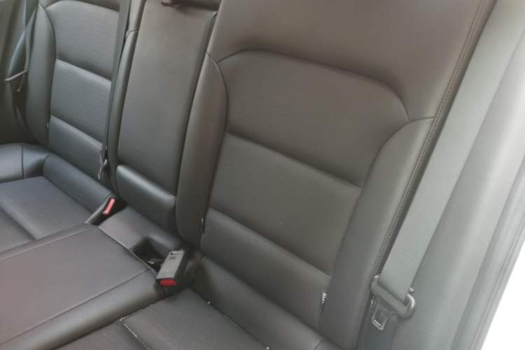 Used Hyundai Elantra (6th Generation / Lingdong) 2020 1.5L CVT Smart & Stylish – Elite Version Left Rear Seat