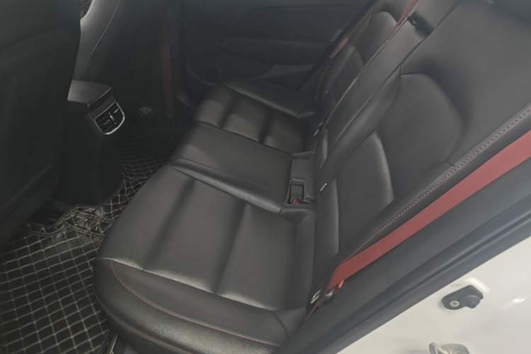 Used Hyundai Elantra (6th Generation / Lingdong) 2020 1.4T Dual-Clutch Xuan Dong · Dynamic Version Left Rear Seat