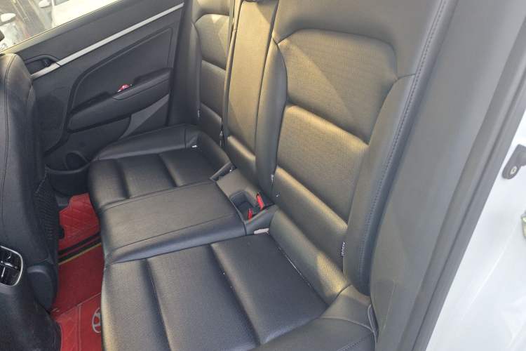 Used Hyundai Elantra (6th Generation / Lingdong) 2020 1.5L CVT Smart & Stylish – Elite Version Left Rear Seat