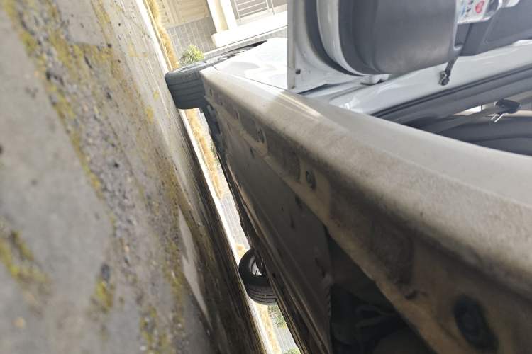 Used Hyundai Elantra (6th Generation / Lingdong) 2020 1.5L CVT Smart & Stylish – Elite Version Left Side Sill