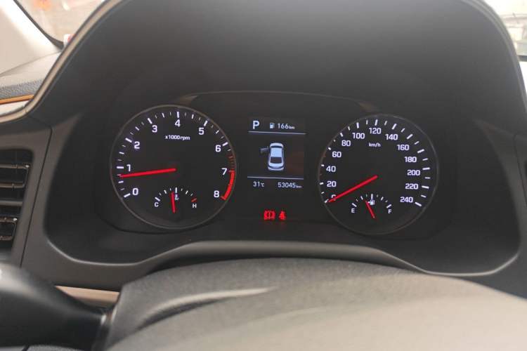 Used Hyundai Elantra (6th Generation / Lingdong) 2020 1.5L CVT Smart & Stylish – Elite Version Odometer Close Up