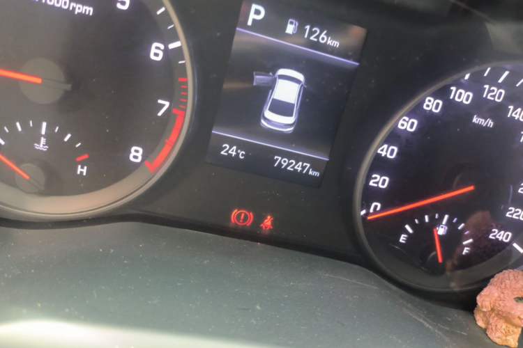 Used Hyundai Elantra (6th Generation / Lingdong) 2020 1.5L CVT Smart & Stylish – Elite Version Odometer Close Up