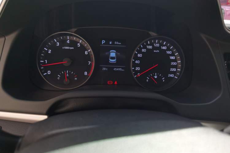 Used Hyundai Elantra (6th Generation / Lingdong) 2020 1.5L CVT Smart & Stylish – Elite Version Odometer Close Up