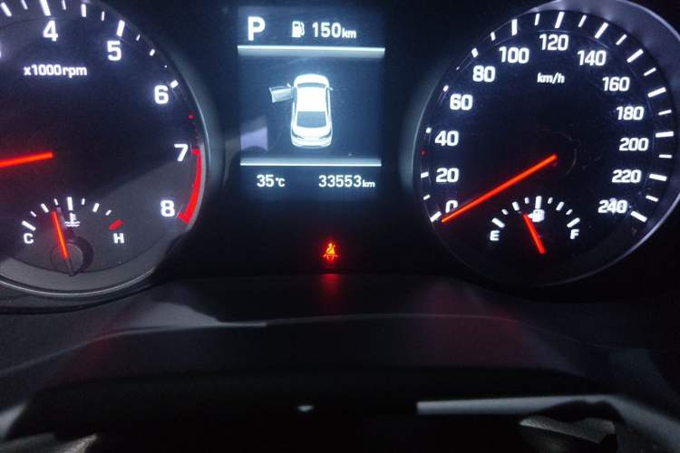 Used Hyundai Elantra (6th Generation / Lingdong) 2020 1.5L CVT Smart & Stylish – Elite Version Odometer Close Up