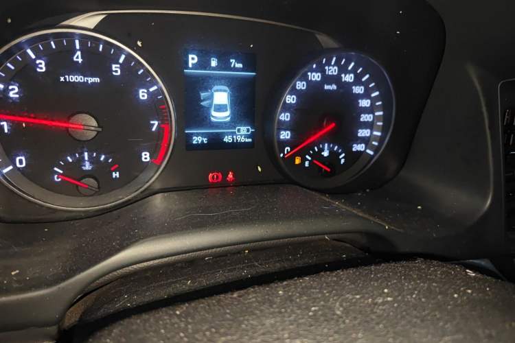 Used Hyundai Elantra (6th Generation / Lingdong) 2020 1.5L CVT Smart & Stylish – Elite Version Odometer Close Up