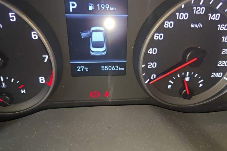 Used Hyundai Elantra (6th Generation / Lingdong) 2020 1.5L CVT Smart & Stylish – Elite Version Odometer Close Up