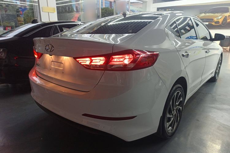 Used Hyundai Elantra (6th Generation / Lingdong) 2020 1.5L CVT Smart & Stylish – Elite Version Rear Right 45 Deg