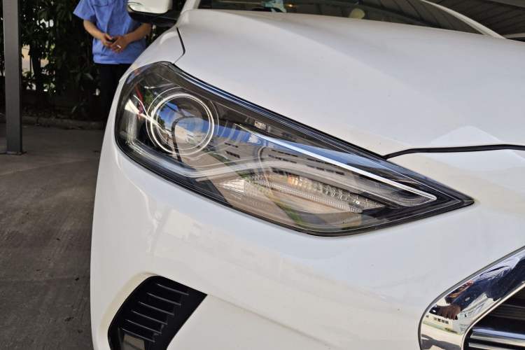 Used Hyundai Elantra (6th Generation / Lingdong) 2020 1.4T Dual-Clutch Xuan Dong · Dynamic Version Right Front Headlight