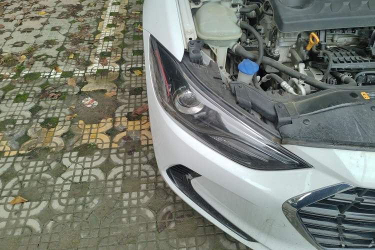 Used Hyundai Elantra (6th Generation / Lingdong) 2020 1.4T Dual-Clutch Xuan Dong · Dynamic Version Right Front Headlight