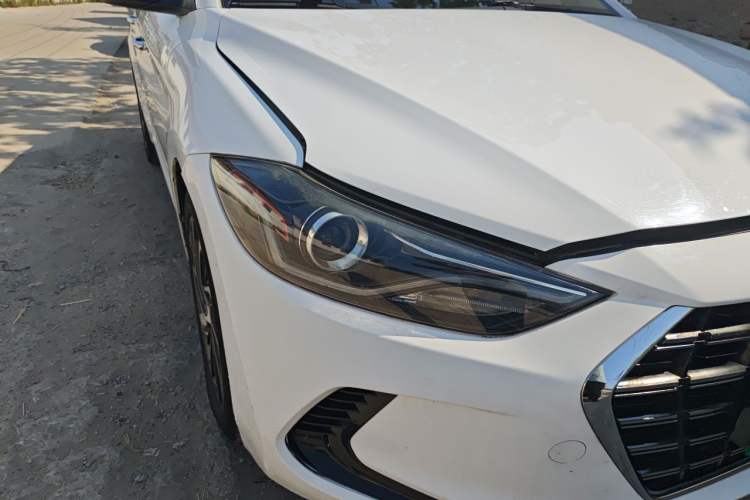 Used Hyundai Elantra (6th Generation / Lingdong) 2020 1.5L CVT Smart & Stylish – Elite Version Right Front Headlight