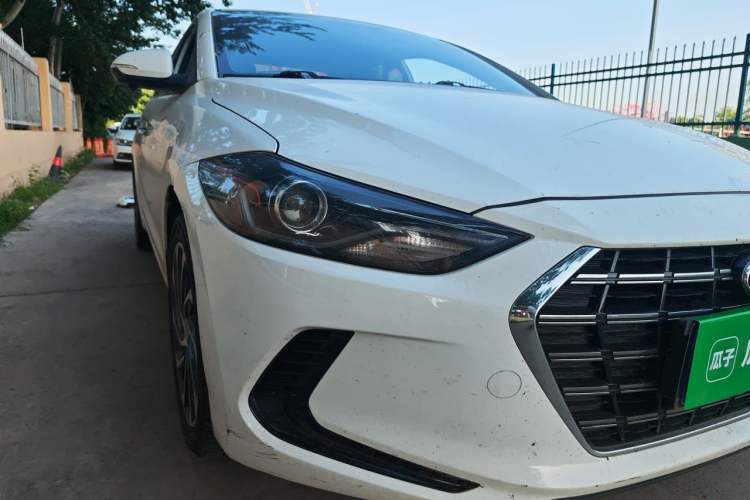 Used Hyundai Elantra (6th Generation / Lingdong) 2020 1.4T Dual-Clutch Xuan Dong · Dynamic Version Right Front Headlight