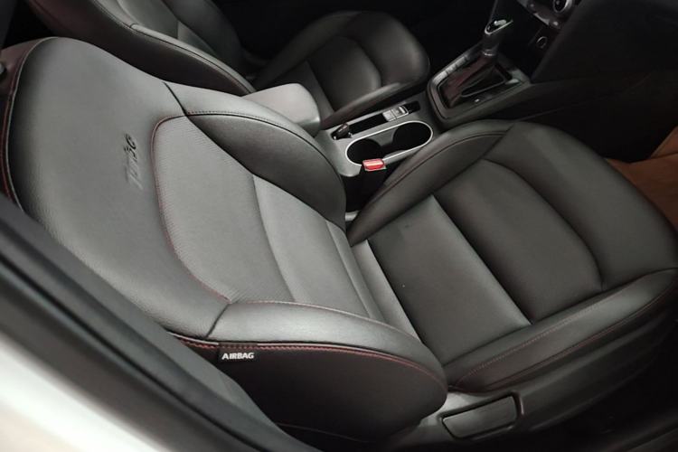 Used Hyundai Elantra (6th Generation / Lingdong) 2020 1.4T Dual-Clutch Xuan Dong · Dynamic Version Right Front Seat