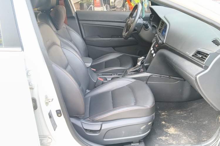 Used Hyundai Elantra (6th Generation / Lingdong) 2020 1.4T Dual-Clutch Xuan Dong · Dynamic Version Right Front Seat