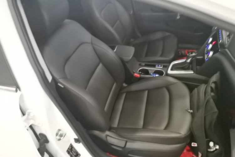 Used Hyundai Elantra (6th Generation / Lingdong) 2020 1.5L CVT Smart & Stylish – Elite Version Right Front Seat